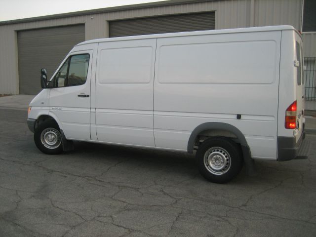 2005 Dodge Sprinter 2500 Ml320 AWD SUV
