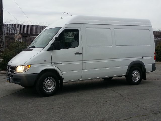 2006 Dodge Sprinter 2500 SLT 5.7 HEMI 4WD Loaded 20 CH