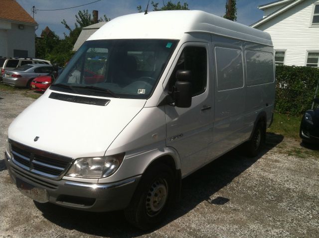 2006 Dodge Sprinter 2500 SLT 5.7 HEMI 4WD Loaded 20 CH