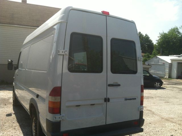 2006 Dodge Sprinter 2500 SLT 5.7 HEMI 4WD Loaded 20 CH