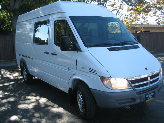 2006 Dodge Sprinter 2500 SLT 5.7 HEMI 4WD Loaded 20 CH