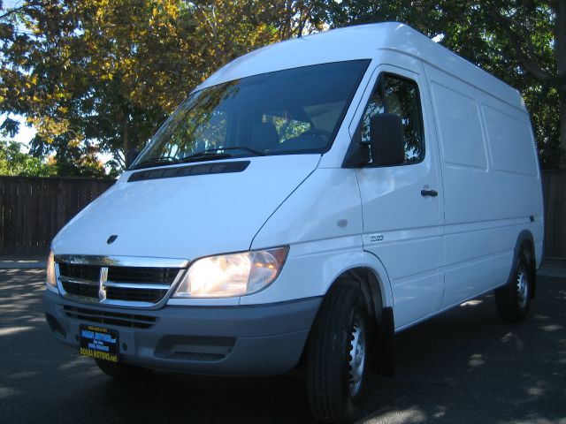 2006 Dodge Sprinter 2500 SLT 5.7 HEMI 4WD Loaded 20 CH