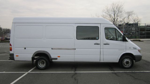 2005 Dodge Sprinter 3500 Limited Sport Utility 4D