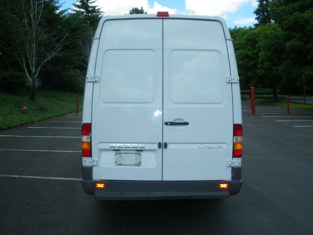 2006 Dodge Sprinter 3500 V8 Package 5