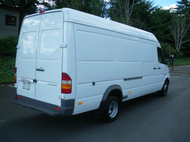 2006 Dodge Sprinter 3500 V8 Package 5