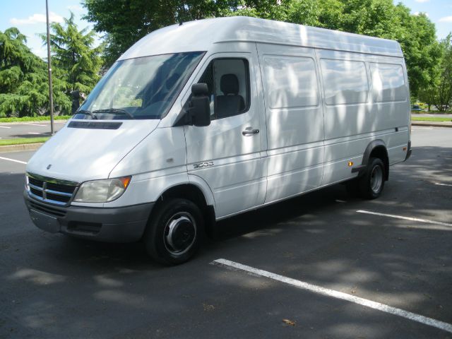 2006 Dodge Sprinter 3500 V8 Package 5