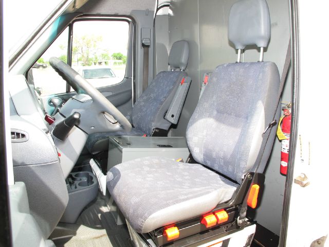 2006 Dodge Sprinter 3500 V8 Package 5