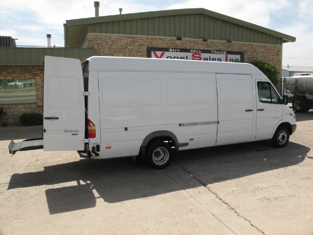 2006 Dodge Sprinter 3500 V8 Package 5