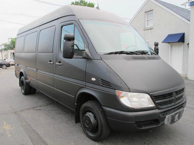 2006 Dodge Sprinter 3500 V8 Package 5