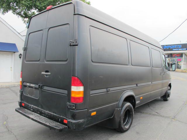 2006 Dodge Sprinter 3500 V8 Package 5