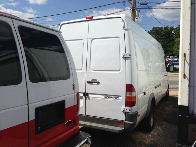 2006 Dodge Sprinter Van V8 Package 5