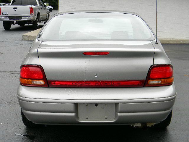1996 Dodge Stratus Base