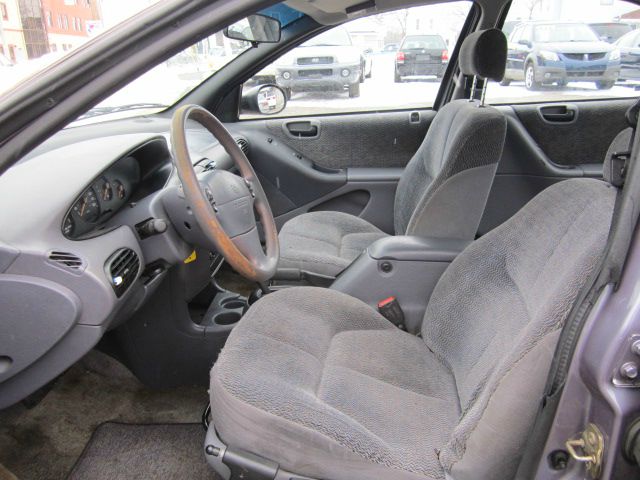 1997 Dodge Stratus Base