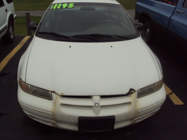 1997 Dodge Stratus Base
