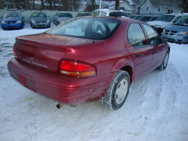 1997 Dodge Stratus Base
