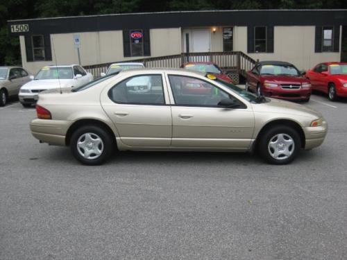 1998 Dodge Stratus Base