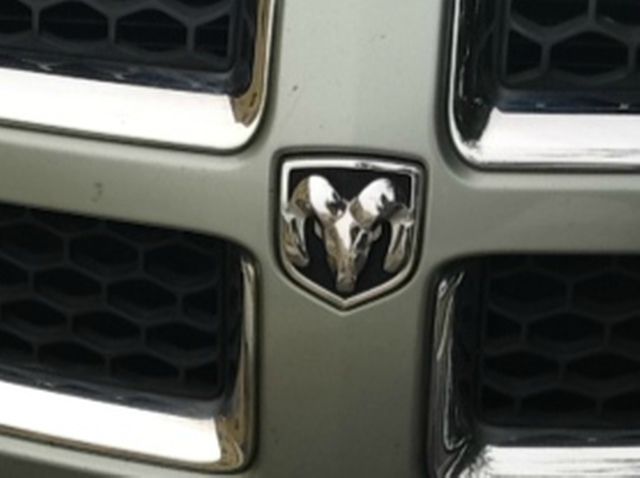 2004 Dodge Stratus Sport -5 Speed-stick-4x4