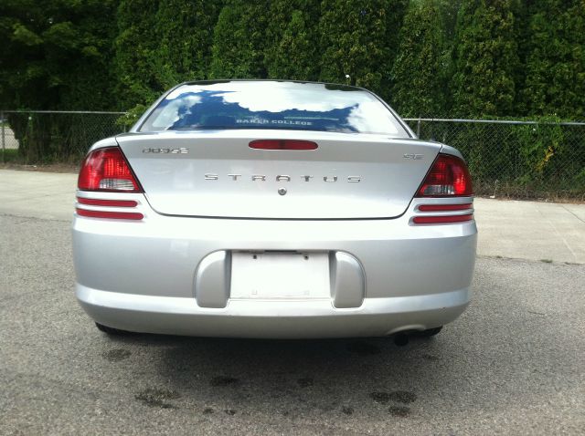 2004 Dodge Stratus Sport -5 Speed-stick-4x4