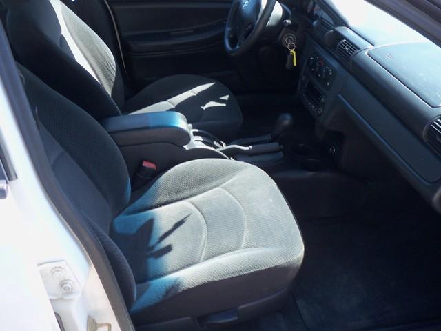 2005 Dodge Stratus S