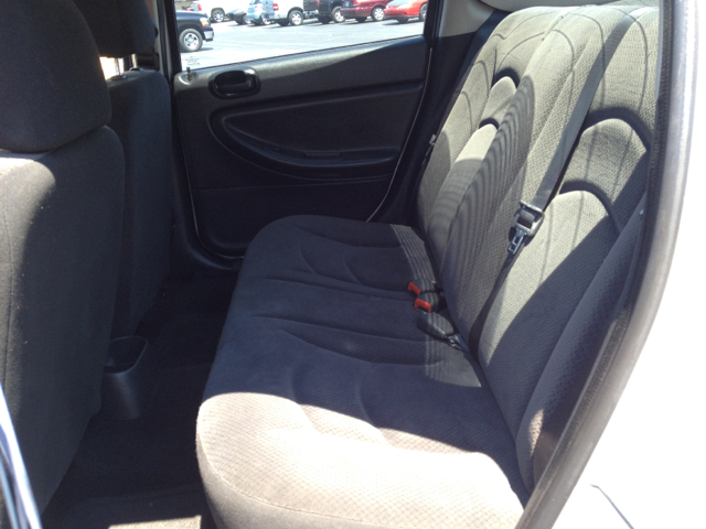 2006 Dodge Stratus S