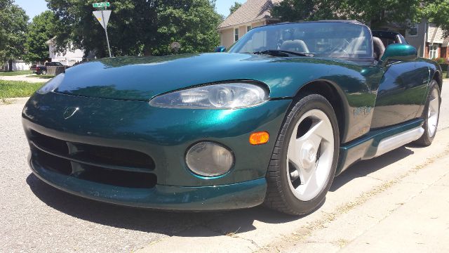 1995 Dodge Viper Club Cab 2WD