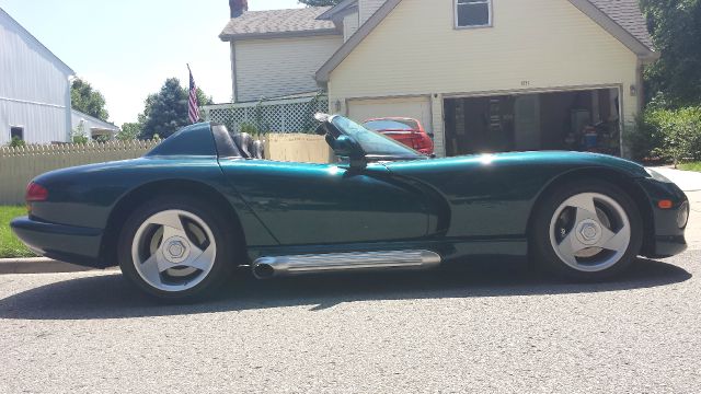 1995 Dodge Viper Club Cab 2WD
