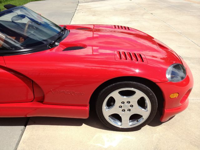 2001 Dodge Viper Club Cab 2WD
