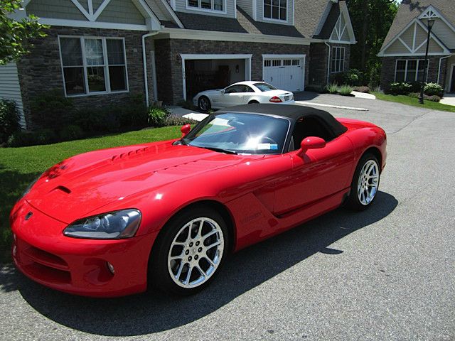 2003 Dodge Viper 4d Wagon SLT (V6)