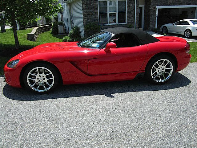 2003 Dodge Viper 4d Wagon SLT (V6)