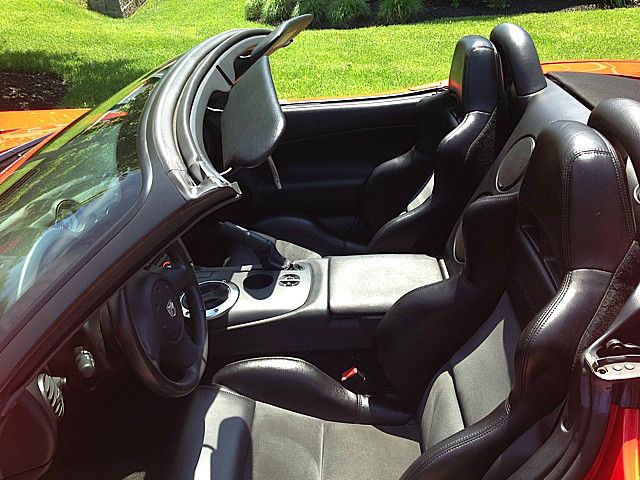 2003 Dodge Viper 4d Wagon SLT (V6)