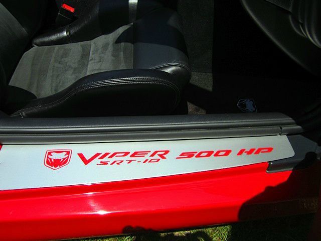 2003 Dodge Viper 4d Wagon SLT (V6)