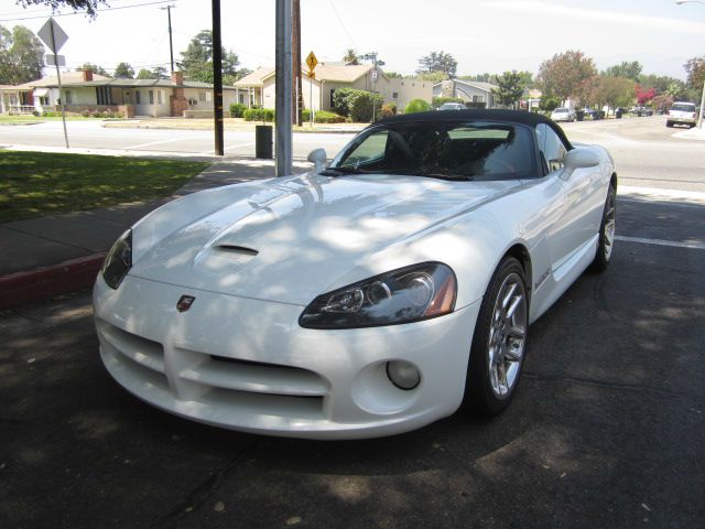 2004 Dodge Viper Hatchback 2D