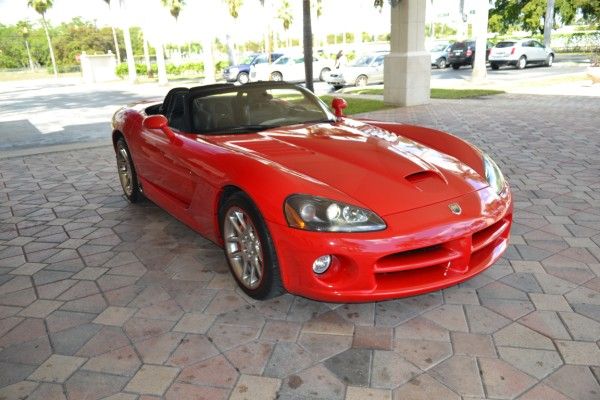 2004 Dodge Viper Hatchback 2D