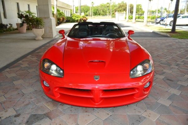 2004 Dodge Viper Hatchback 2D