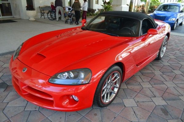 2004 Dodge Viper Hatchback 2D