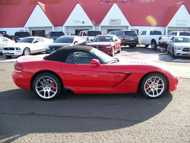2004 Dodge Viper Hatchback 2D