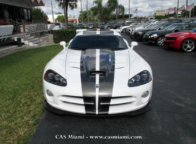 2010 Dodge Viper 4WD Crew Cab 143.5 Inch LT W/1