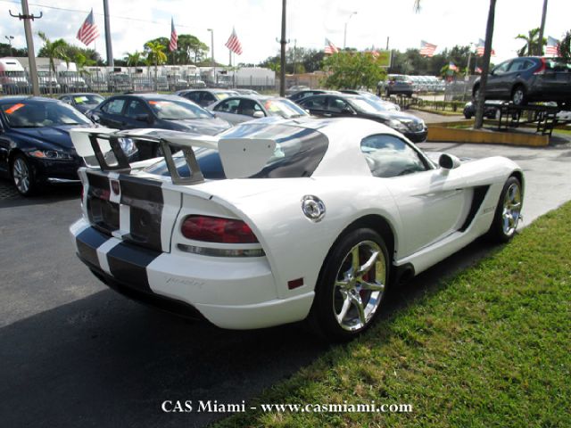 2010 Dodge Viper 4WD Crew Cab 143.5 Inch LT W/1