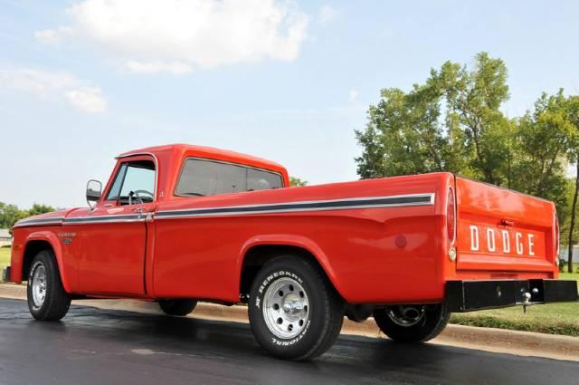1968 Dodge W100 Pickup 14 Box MPR