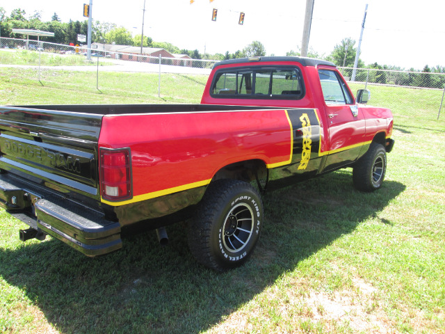 1990 Dodge W150 Pickup 14386