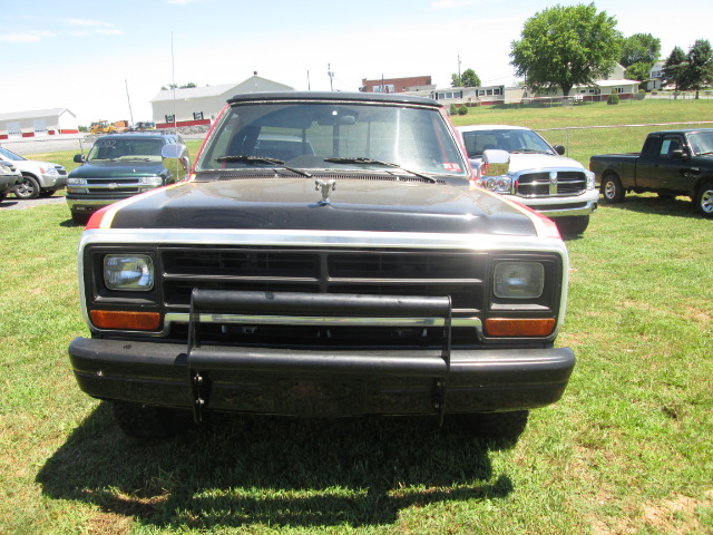 1990 Dodge W150 Pickup 14386
