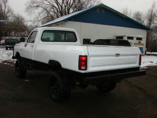 1992 Dodge W250 Pickup LT Sedan 4D