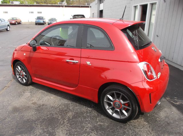 2012 Fiat 500 29