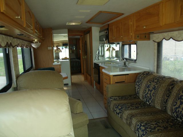 1996 Fleetwood AMERICAN TRADITION 4WD Z71 CREW CAB