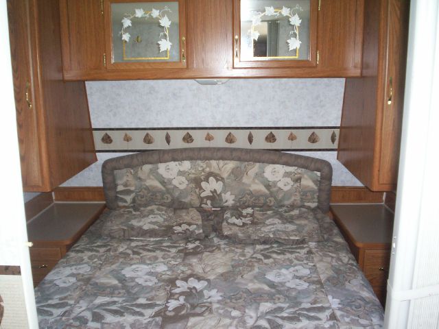 2001 Fleetwood WILDERNESS GLI VR6 Manual