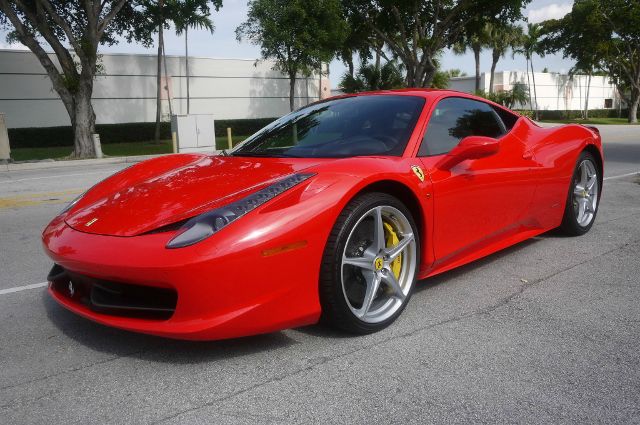 2011 Ferrari 458 Italia Base