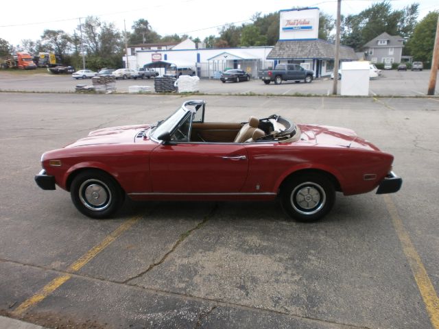 1977 Fiat 124 Spider 1.8T Quattro