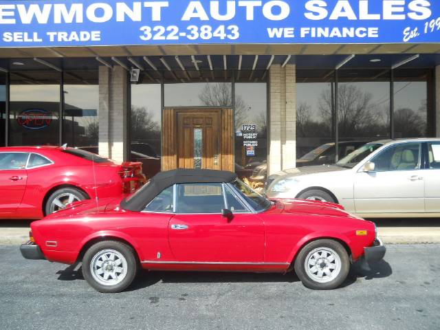 1980 Fiat 124 Spider R/T Coupe