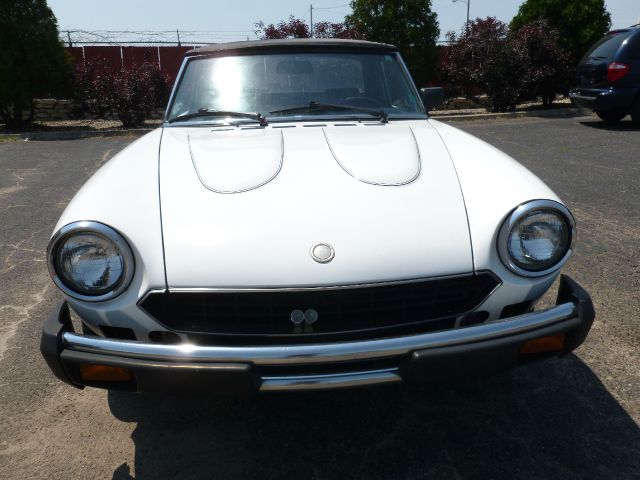 1982 Fiat 124 Spider R/T Coupe