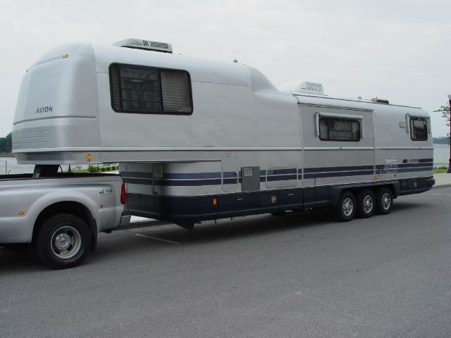 1990 Fleetwood Avion Quattro 4.2L W/ Navi